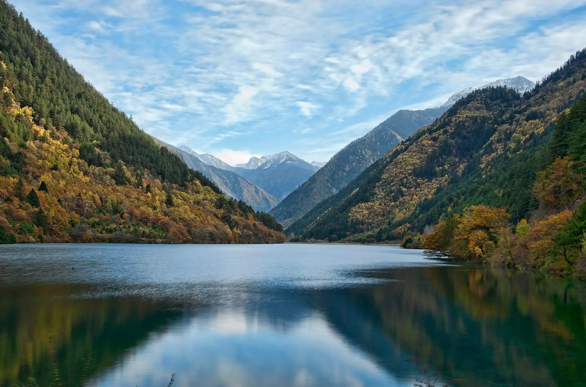 Autumn colours around a lake in Jiuzhaigou Valley, Sichuan